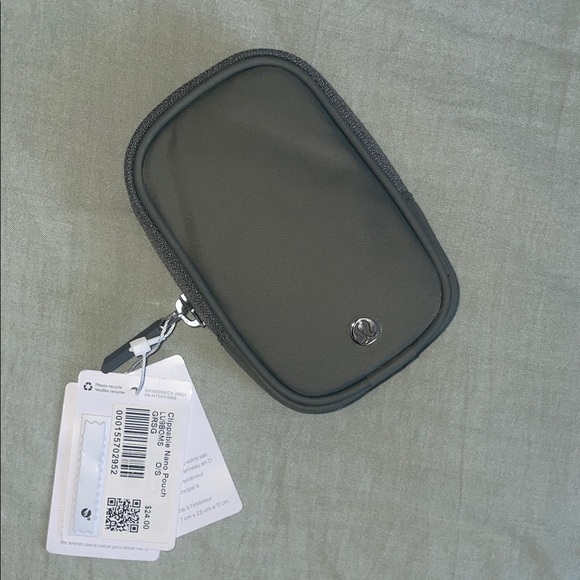 Lululemon Clippable Card Pouch - Grey Sage - Picture 1 of 3